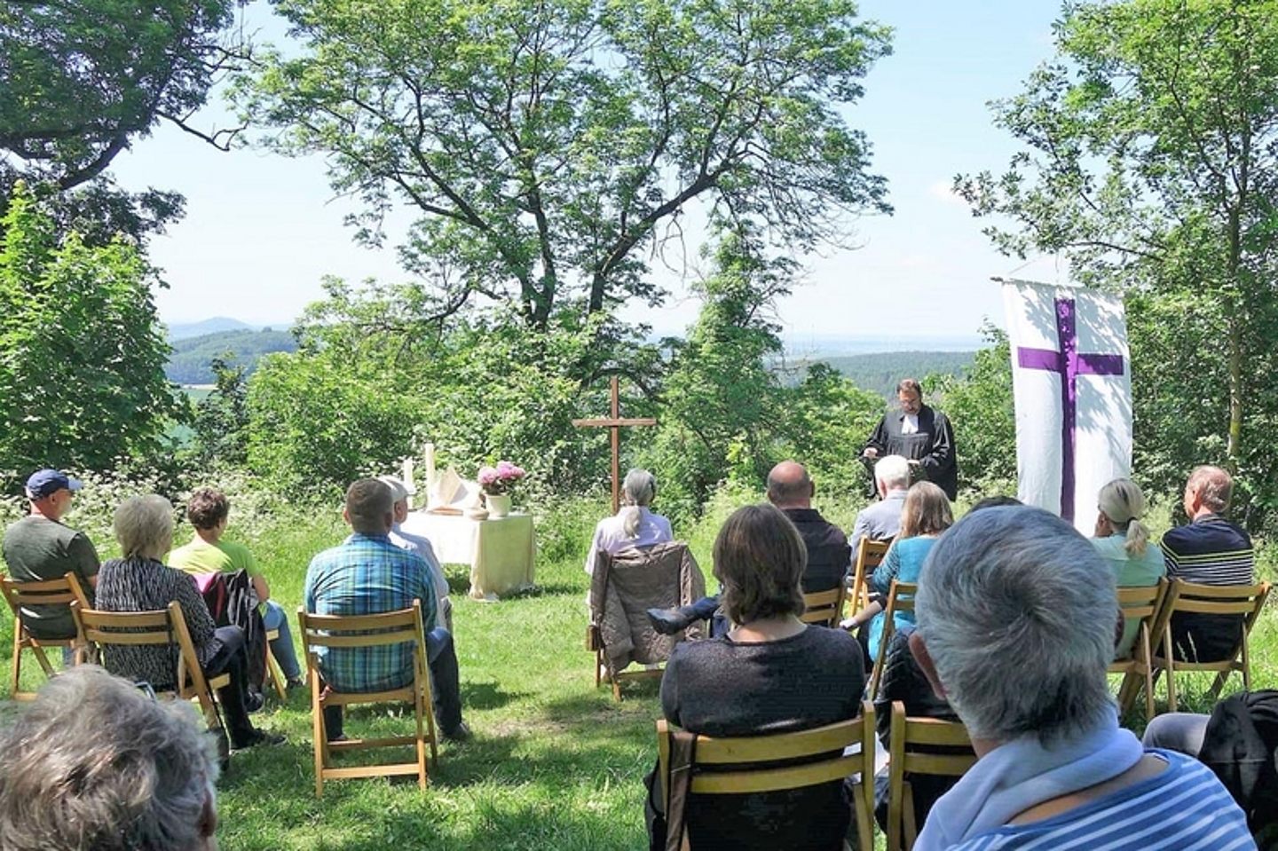 Open-Air-Gottesdienst bei Schauenburg-Hoof (Foto: privat)