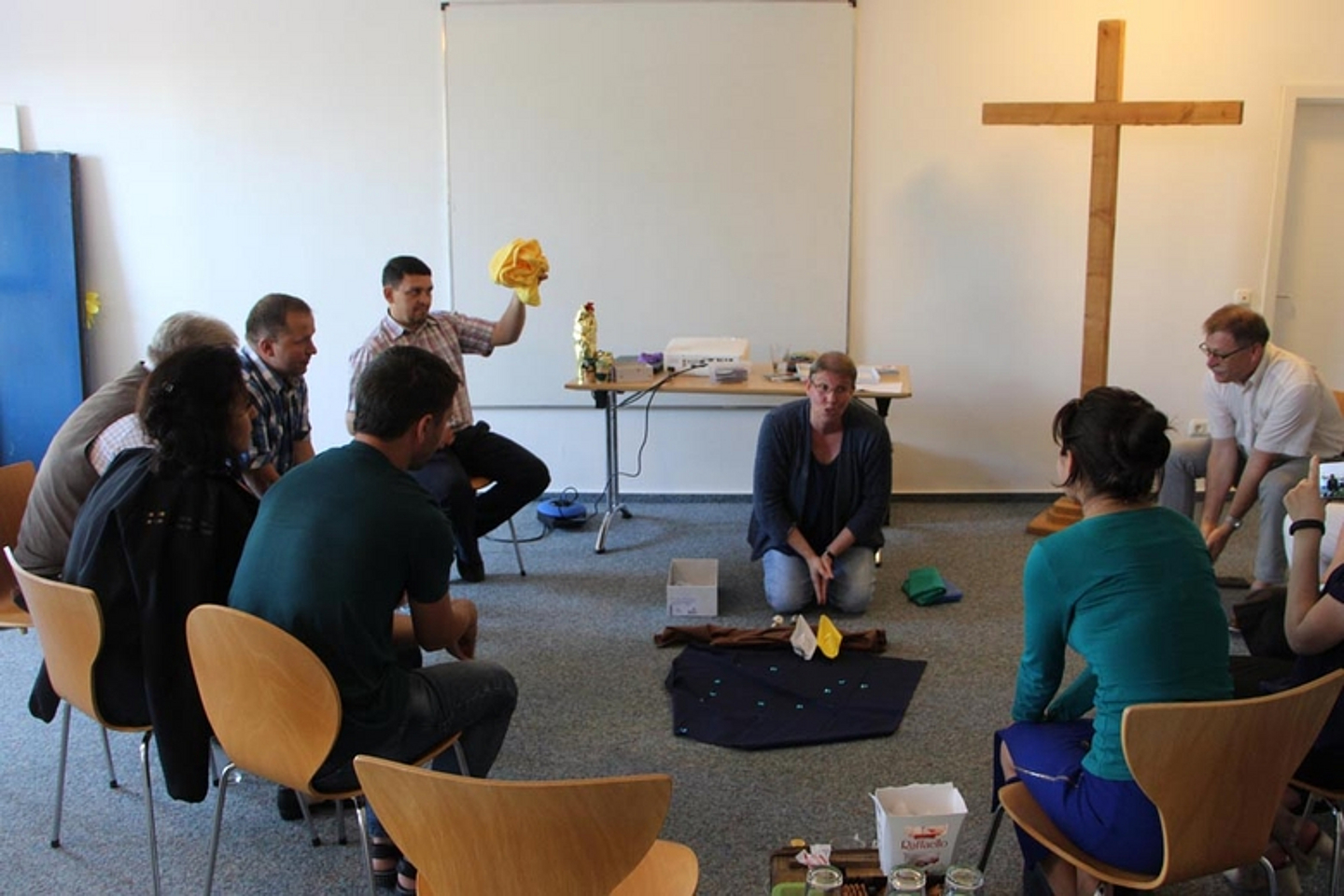 Partnerschaftsbesuch in Deutschland. Die Delegation macht u.a. Station in Hofgeismar, Spangenberg, Kassel, Marburg, am Edersee, beim Hessentag in Bad Hersfeld, beim Kirchentag in Dortmund und schließlich in Berlin. (Foto: privat)