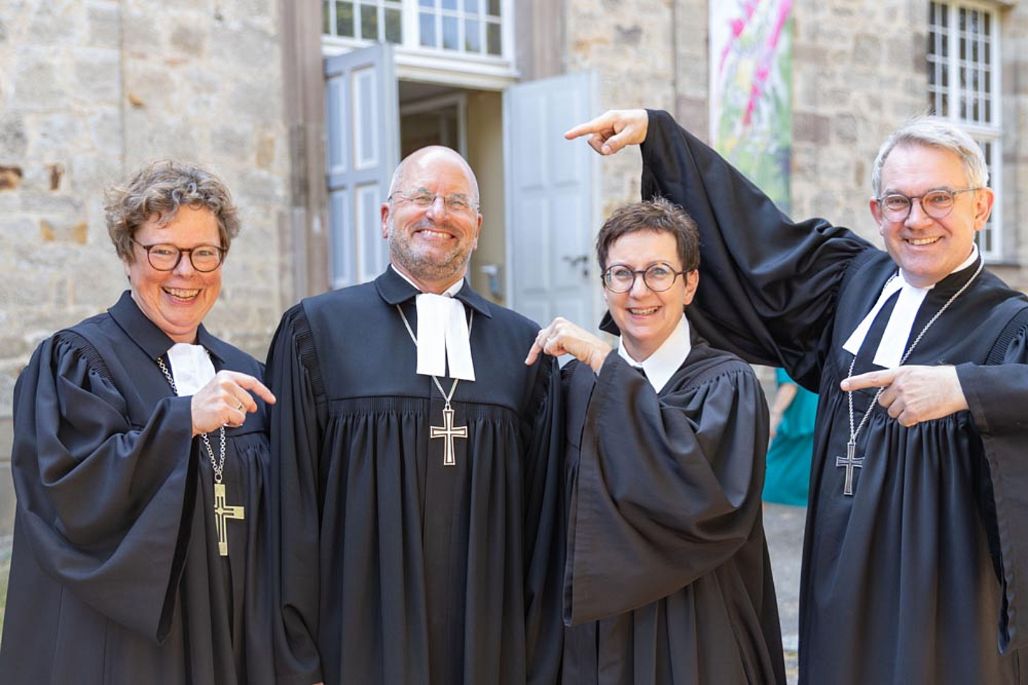 (von links) Bischöfin Dr. Beate Hofmann, Propst Norbert Mecke, Pröpstin Sabine Kropf-Brandau und Propst Dr. Volker Mantey Das Foto zeigt (von links) Bischöfin Dr. Beate Hofmann, Propst Norbert Mecke, Pröpstin Sabine Kropf-Brandau und Propst Dr. Volker Mantey