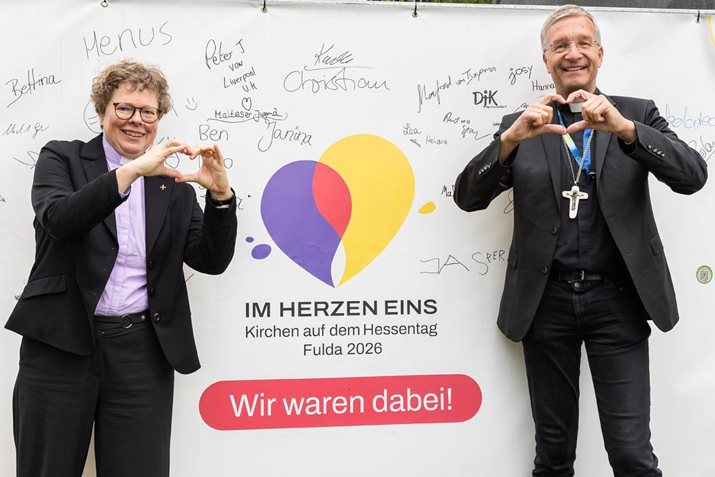 Bischöfin Dr. Hofmann und Bischof Dr. Gerber an der Himmelsbühne in den Fulda-Auen Bischöfin Dr. Hofmann und Bischof Dr. Gerber an der Himmelsbühne in den Fulda-Auen