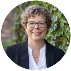 Portraitfoto von Bischöfin Dr. Beate Hofmann