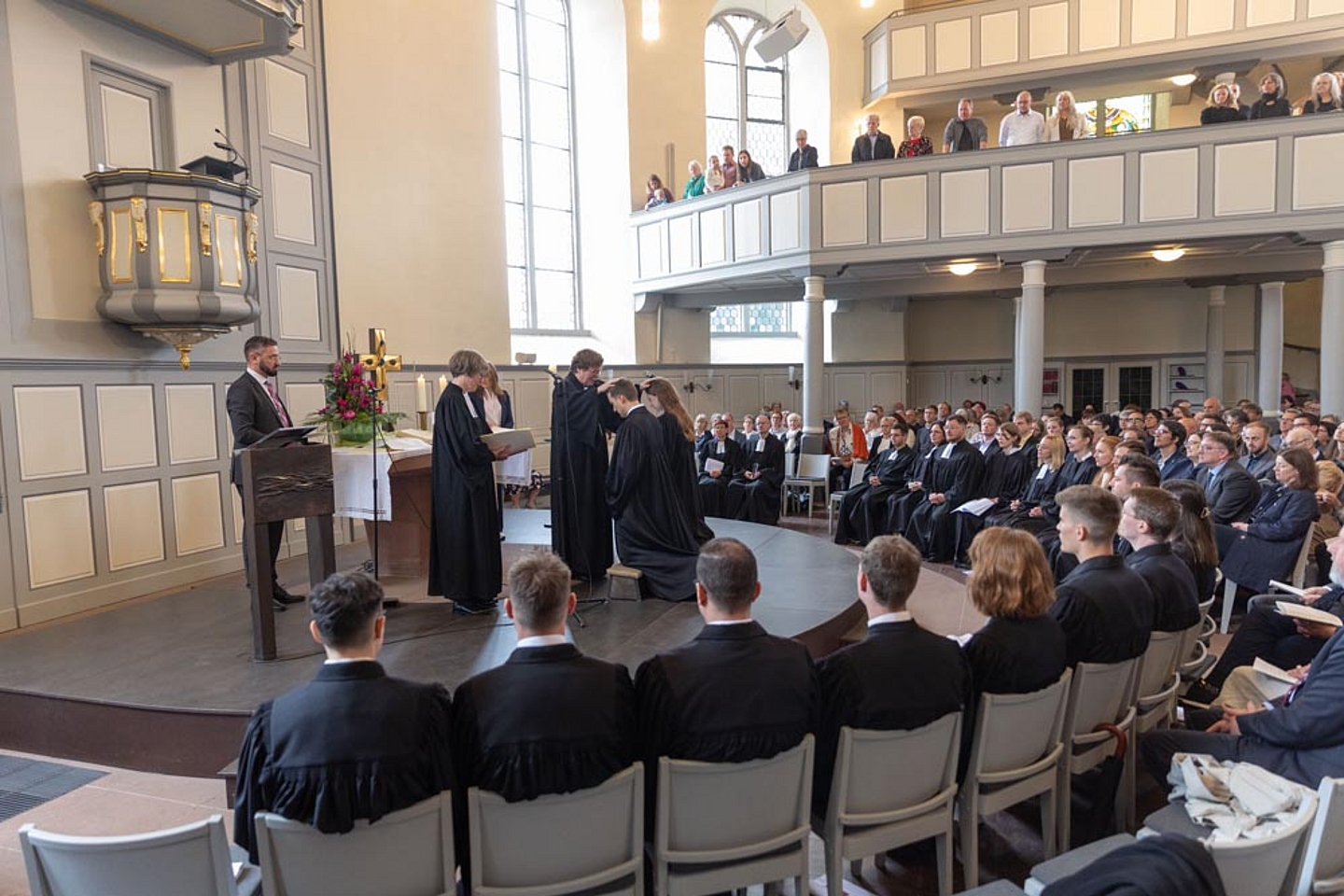 Ordination durch Bischöfin Dr. Beate Hofmann