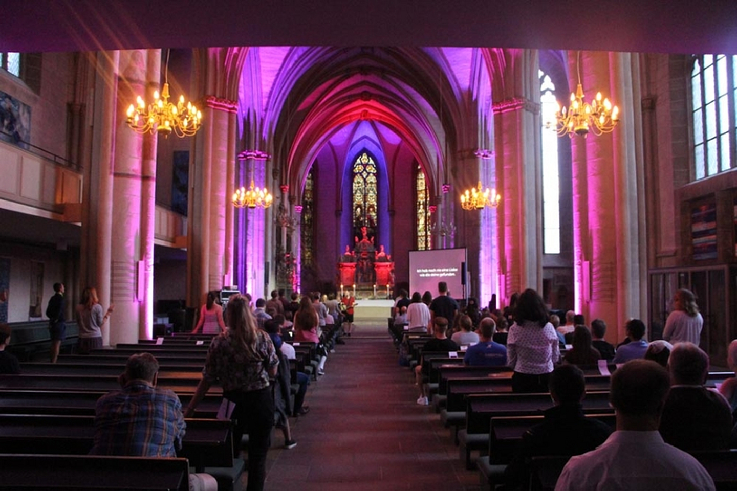 Partnerschaftsbesuch in Deutschland. Die Delegation macht u.a. Station in Hofgeismar, Spangenberg, Kassel, Marburg, am Edersee, beim Hessentag in Bad Hersfeld, beim Kirchentag in Dortmund und schließlich in Berlin. (Foto: privat)