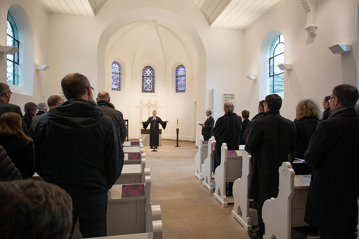 In der Brunnenkirche in Hofgeismar wurde die Synode mit einem Gottesdienst eröffnet.