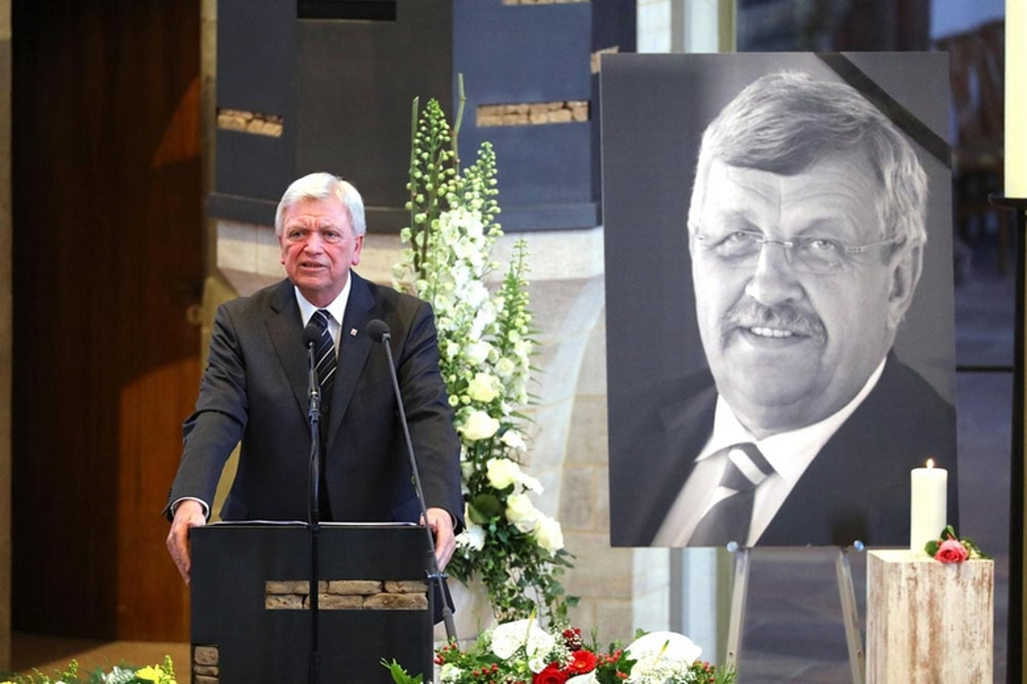Hessens Ministerpräsident Volker Bouffier - Trauerfeier für den verstorbenen Regierungspräsidenten Dr. Walter Lübcke am 13.6.2019 in der Martinskirche in Kassel. (Foto: Andreas Fischer)
