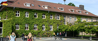 Die evangelische Melanchthon-Schule in Willingshausen-Steinatal ist jetzt für Schülerinnen und Schüler aller Religionen und Konfessionen offen. (Archivfoto: medio.tv/Schauderna)