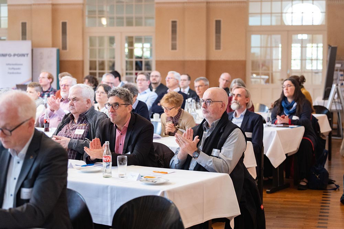 Studientag der Synoden von EKHN und EKKW in Homberg (Efze) Studientag der Synoden von EKHN und EKKW in Homberg (Efze)