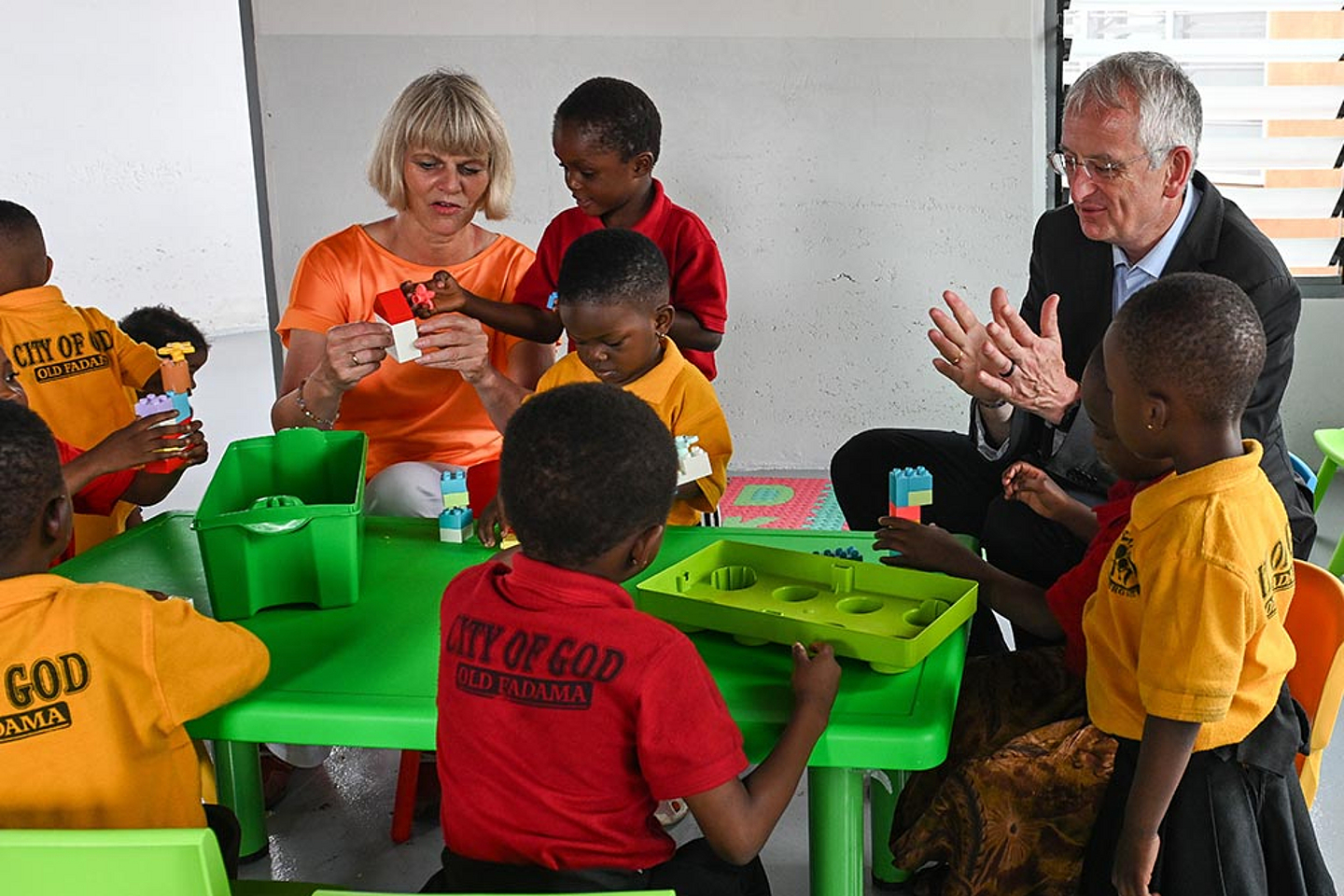 Gundula Gause im missio Schutzengel-Zentrum für die Kinder von Agbogbloshie