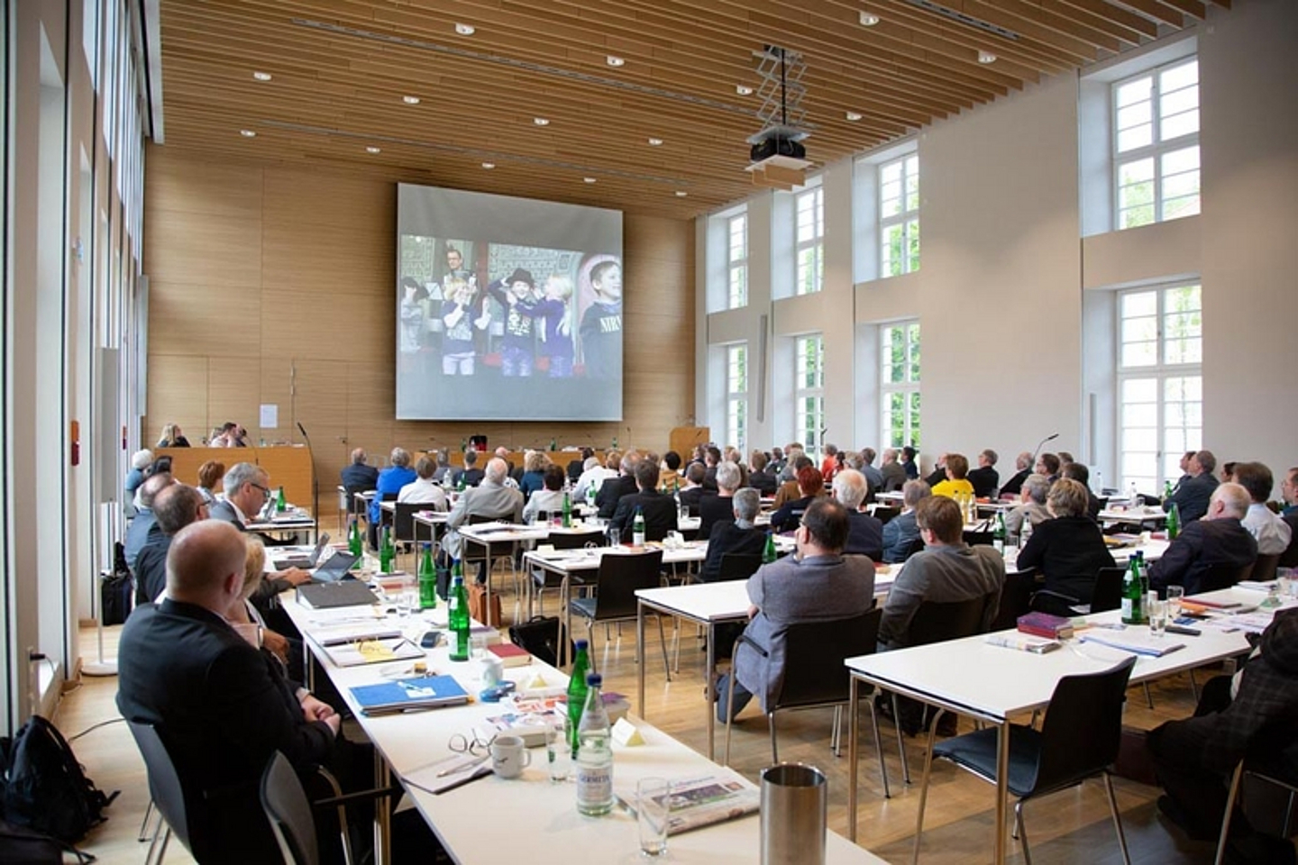 Impressionen aus Hofgeismar von der siebten Tagung der 13. Landessynode der Evangelischen Kirche von Kurhessen-Waldeck (Foto: medio.tv/Schauderna)