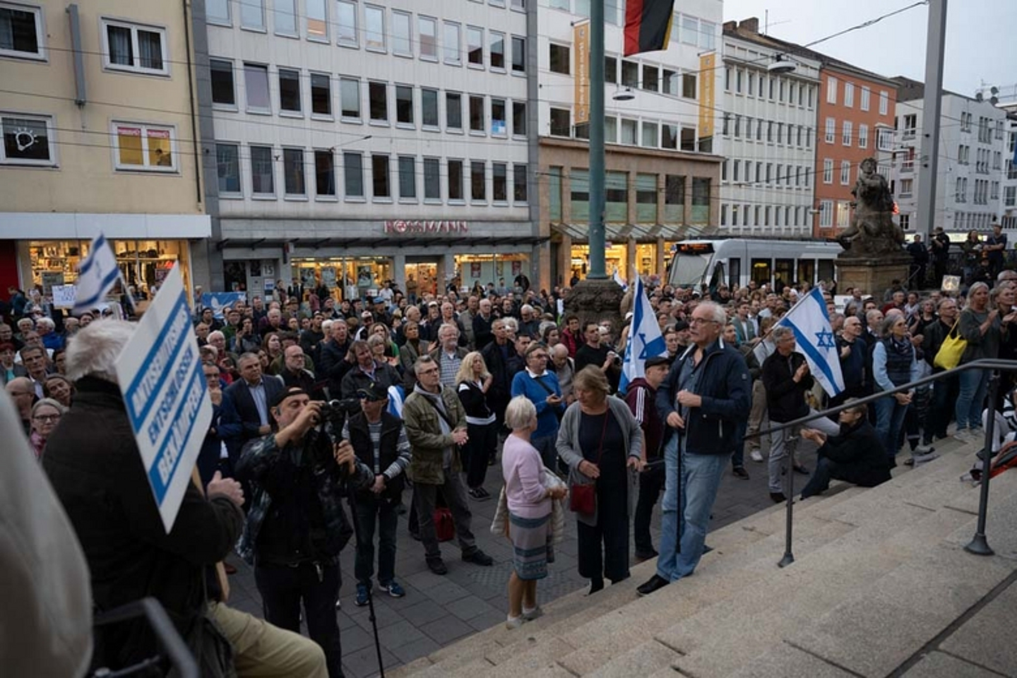 Kundgebung Solidarität mit Israel Rathaus Kassel 2023