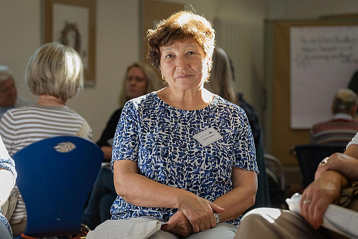 Valentina Wiedmer ist Chorleiterin. Sie singt einmal wöchentlich mit den Russlanddeutschen und leitet auch ein Kaffeekränzchen. (Foto: medio.tv/Schauderna)