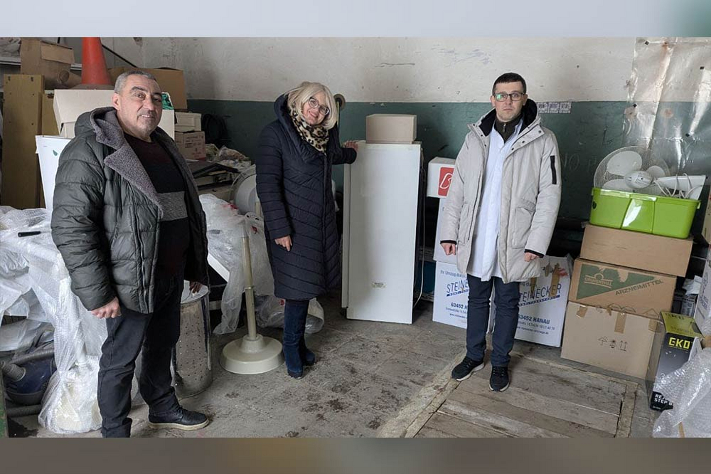 Lampen, Kühlschränke, Waschmaschinen, OP-Instrumente für das Notfallzentrum in Charkiv Lampen, Kühlschränke, Waschmaschinen, OP-Instrumente für das Notfallzentrum in Charkiv