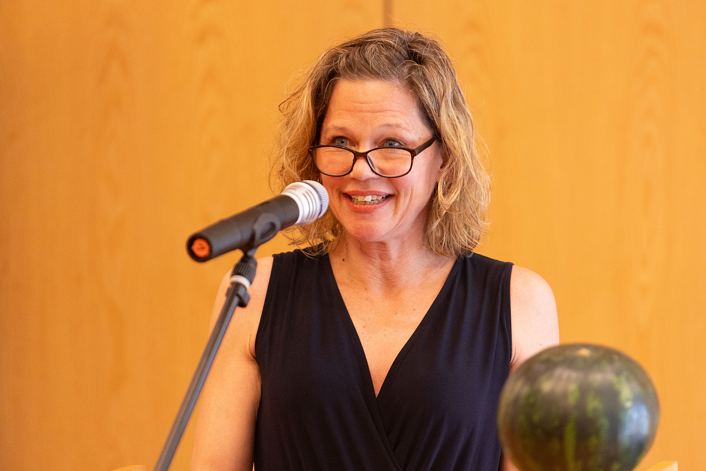 Grußwort des Wagenbach Verlages, durch Lektorin Annette Wassermann.