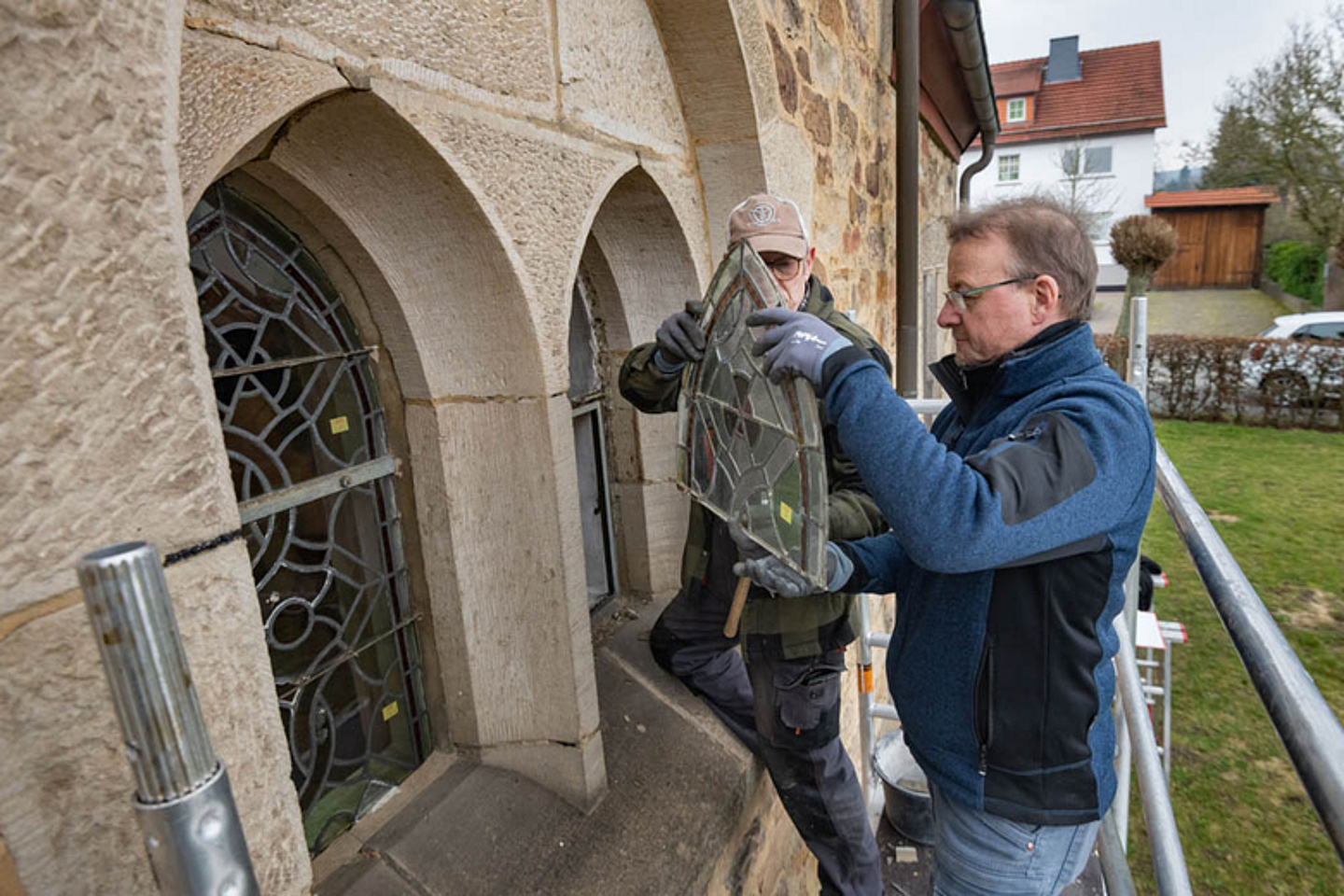 Restaurierung Glasfenster Ev. Kirche Wellerode