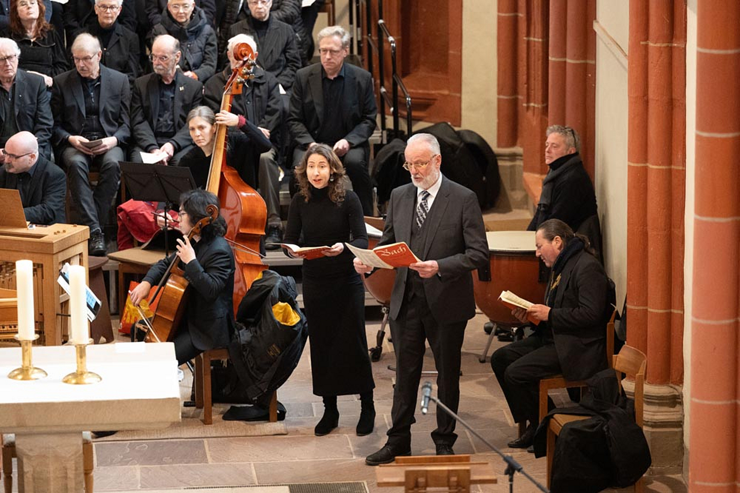 Musikalische Begleitung unter Leitung von Bezirkskantor Andrej Romanov Musikalische Begleitung unter Leitung von Bezirkskantor Andrej Romanov