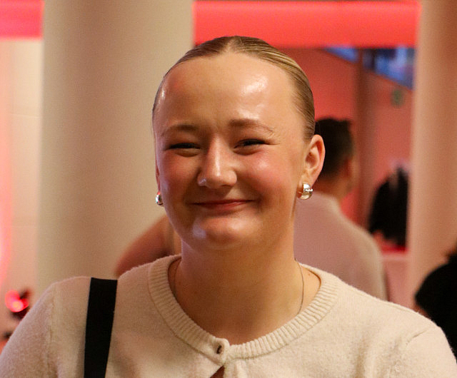 Nele Hansen, Studentin