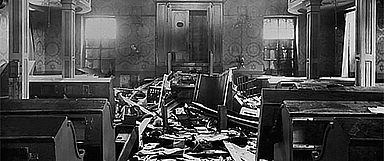 In der Reichspogromnacht vom 9. auf den 10. November 1938 zerstörten die Nationalsozialisten Einrichtungen und Eigentum jüdischer Bürger. Unser Foto zeigt die zerstörte Synagoge in Eschwege. (Foto: Stadtarchiv Eschwege, Foto: Fotoateliers Tellgmann)