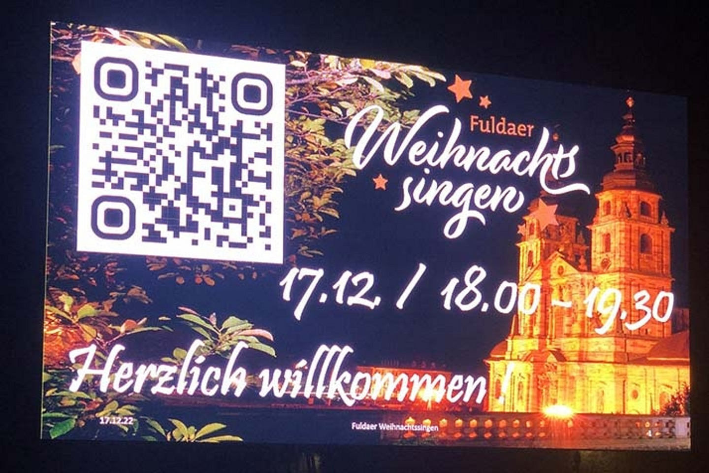 Weihnachtssingen mit 6.000 Menschen vor dem Fuldaer Dom. (Foto: Kreuzkirche Fulda)
