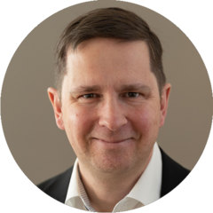 Porträt von Dekan Dr. Michael Glöckner