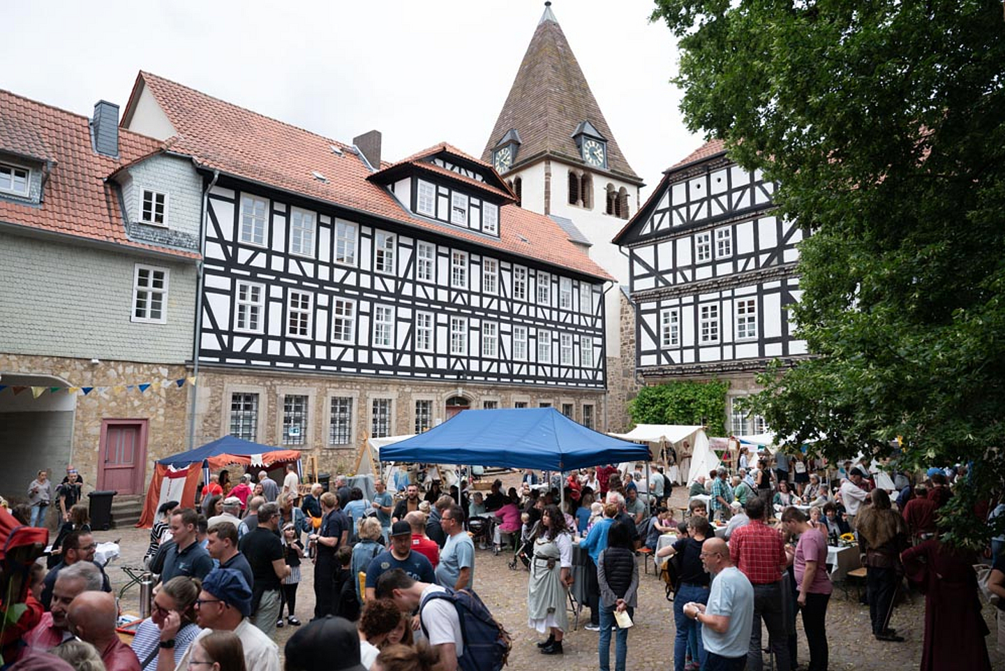 Mittelalterlicher Markt im Anschluss an den Gottesdienst