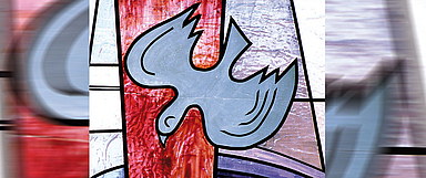 Unser Foto zeigt eine Darstellung des Heiligen Geistes als Taube in der Kirche in Wachenbuchen.