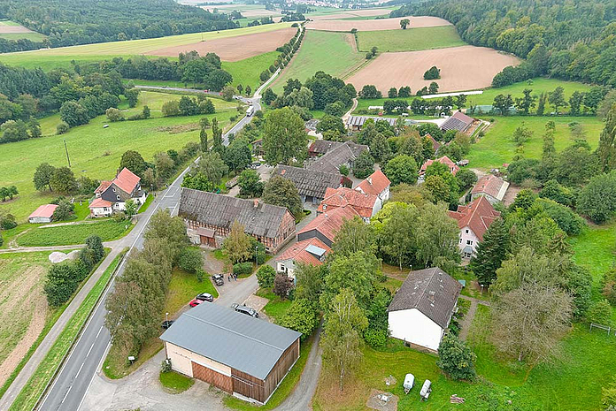 Das Hofgut Richerode ist ein landwirtschaftlicher Bio-Betrieb mit vielfältigen Angeboten für Menschen mit geistiger und/oder seelischer Beeinträchtigung. Es liegt im Schwalm-Eder-Kreis nahe Schwalmstadt-Treysa. (Foto: Hephata)