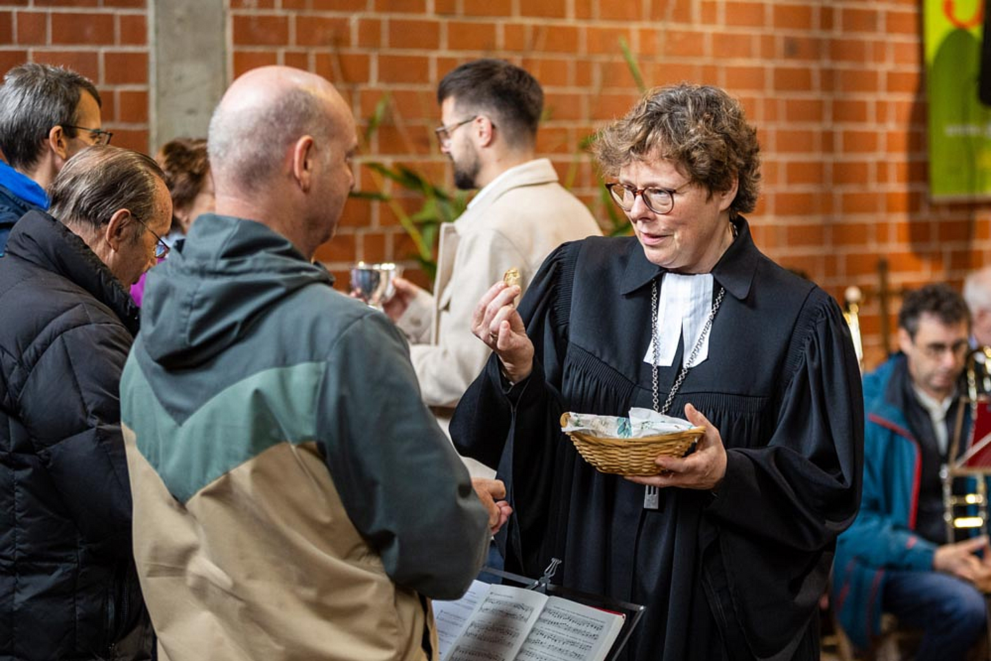 5.000 Brote - Konfis backen Brot für die Welt 5.000 Brote - Konfis backen Brot für die Welt - Eröffnungsgottesdienst am 28. September 2025 in Vellmar