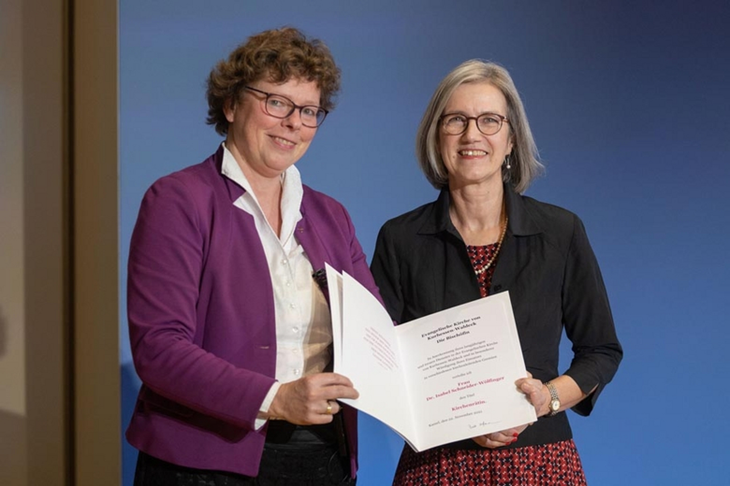 Digitale Herbstsynode der EKKW 2021 - Verleihung Titel Kirchenrätin/Kirchenrat