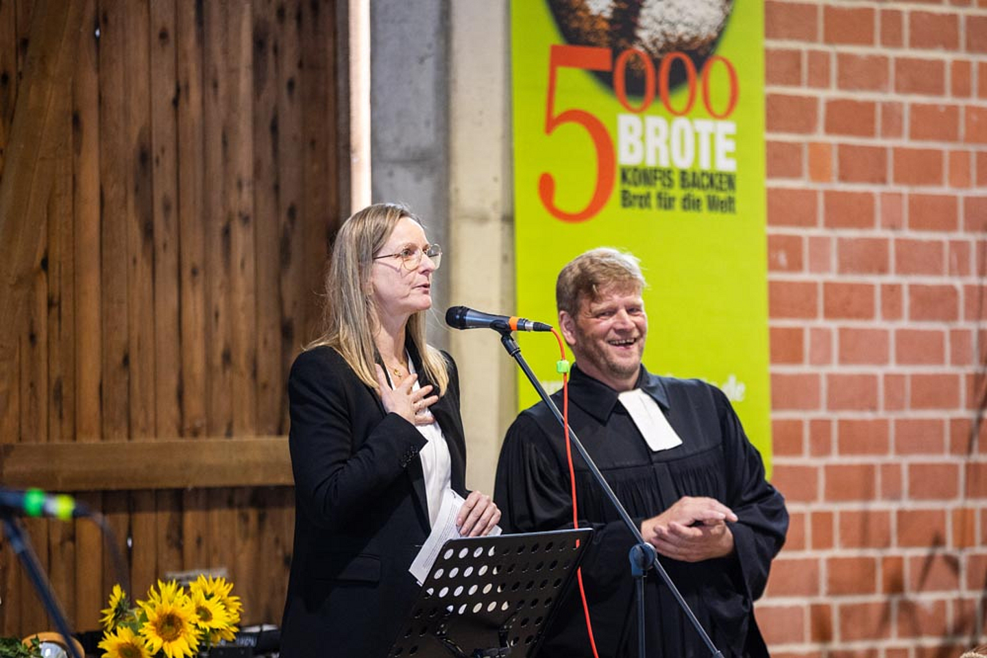 5.000 Brote - Konfis backen Brot für die Welt 5.000 Brote - Konfis backen Brot für die Welt - Eröffnungsgottesdienst am 28. September 2025 in Vellmar