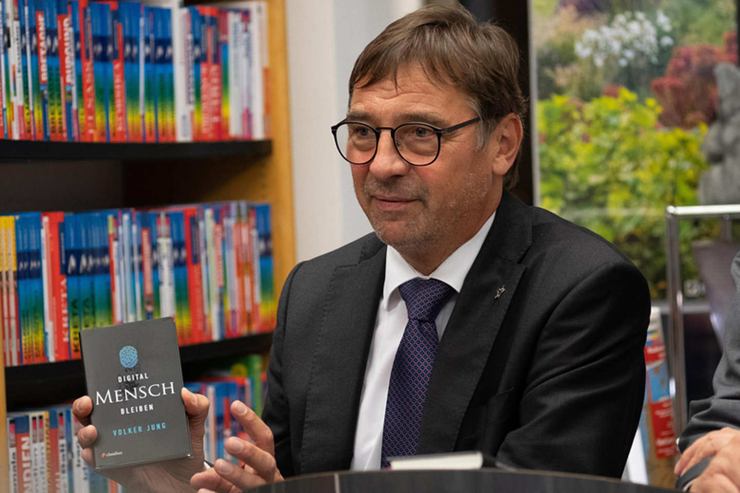 Buchvorstellung "DIGITAL MENSCH BLEIBEN" von Volker Jung Kassel