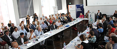 Zur Diskussion ethischer Fragen der Digitalisierung trafen sich über 180 Experten in Frankfurt. (Foto: LPR Hessen)