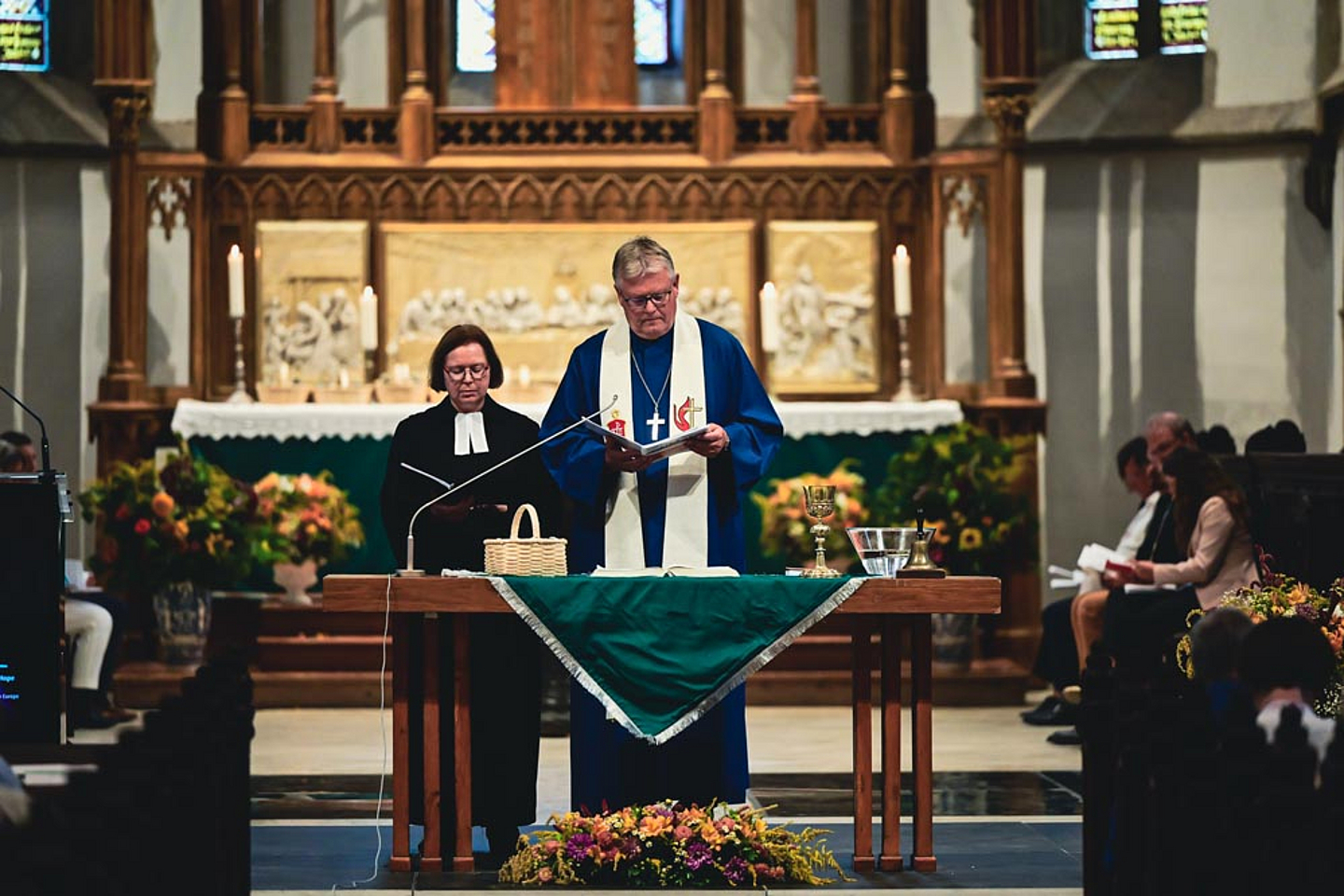 Die stellvertretende Kirchenpräsidentin der EKHN, Ulrike Scherf (l.), wurde in den neuen GEKE-Rat gewählt.