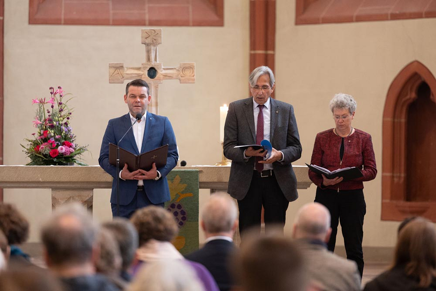 (v.l.): Pfarrer Kristof Weisheit (2. Beisitzer im Synodalvorstand der EKKW), Pfarrer Wolfgang Prawitz (stellv. Präses der Kirchensynode der EKHN), Präses Dr. Birgit Pfeiffer (EKHN) (v.l.): Pfarrer Kristof Weisheit (2. Beisitzer im Synodalvorstand der EKKW), Pfarrer Wolfgang Prawitz (stellv. Präses der Kirchensynode der EKHN), Präses Dr. Birgit Pfeiffer (EKHN)