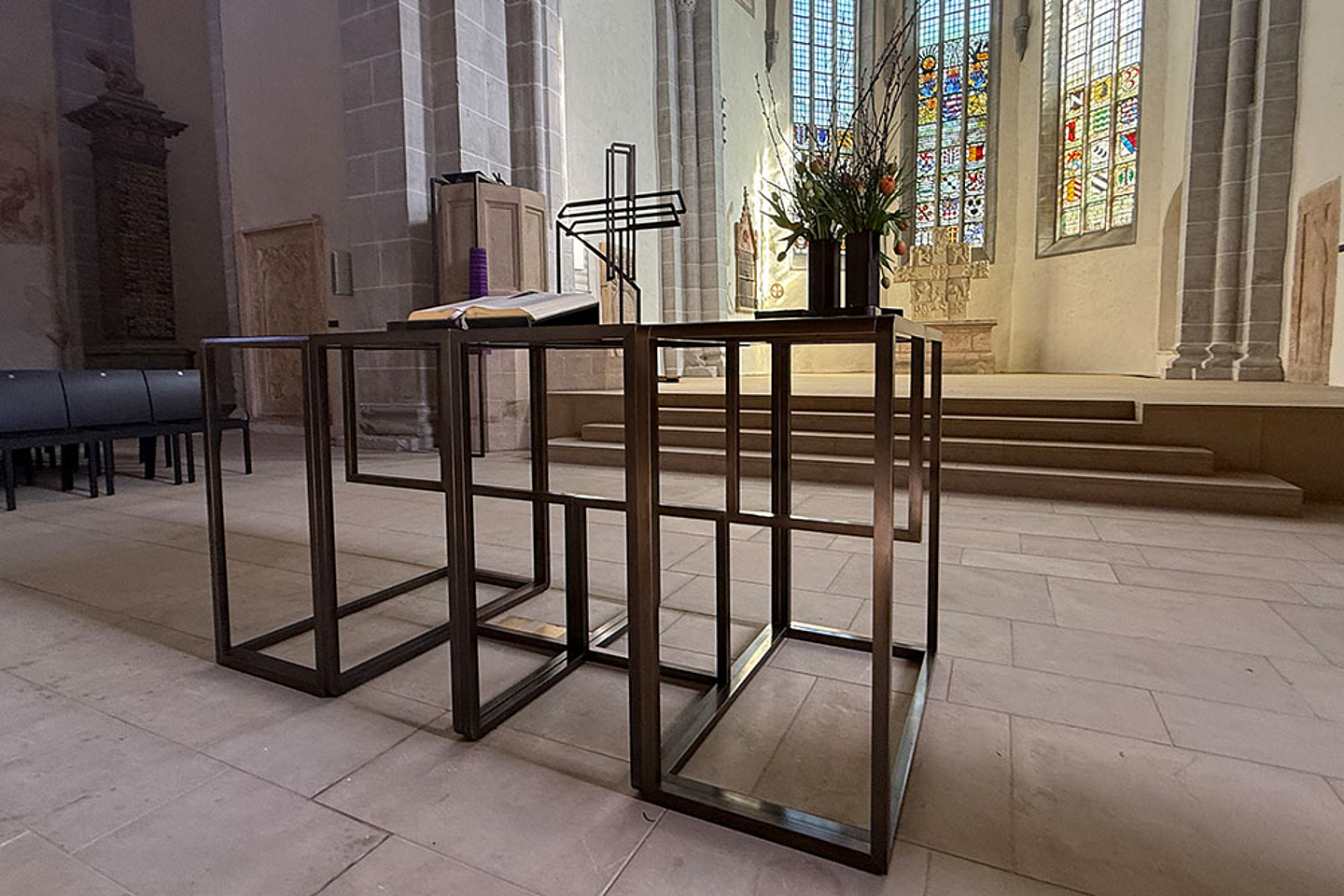 Der neue Altar der Stiftskirche Kaufungen