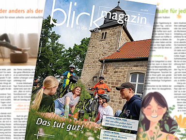 Das Titelfoto der aktuellen Ausgabe zeigt Menschen vor der Kirche in Wenigenhasungen. 