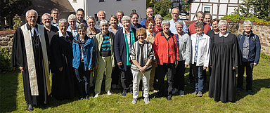 Trafen sich stellvertretend für die 177 Prädikantinnen und Prädikanten in der Landeskirche: Die Teilnehmenden des Kulturtags in Gensungen. (Foto: medio.tv/Schauderna)