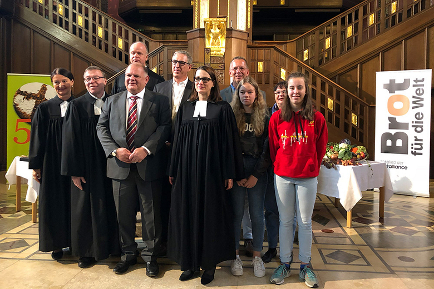 Eröffnung der Aktion  «5000 Brote. Konfis backen Brot für die Welt» in Wiesbaden. (Foto: ZGV)