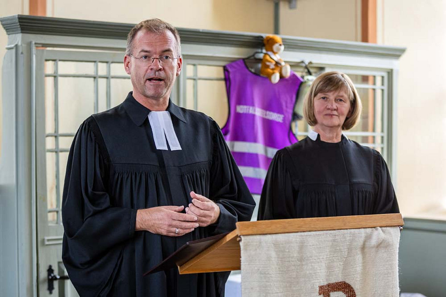 Landespolizeipfarrer Ulrich Briesewitz mit Pfarrerin Gudrun Ostheim