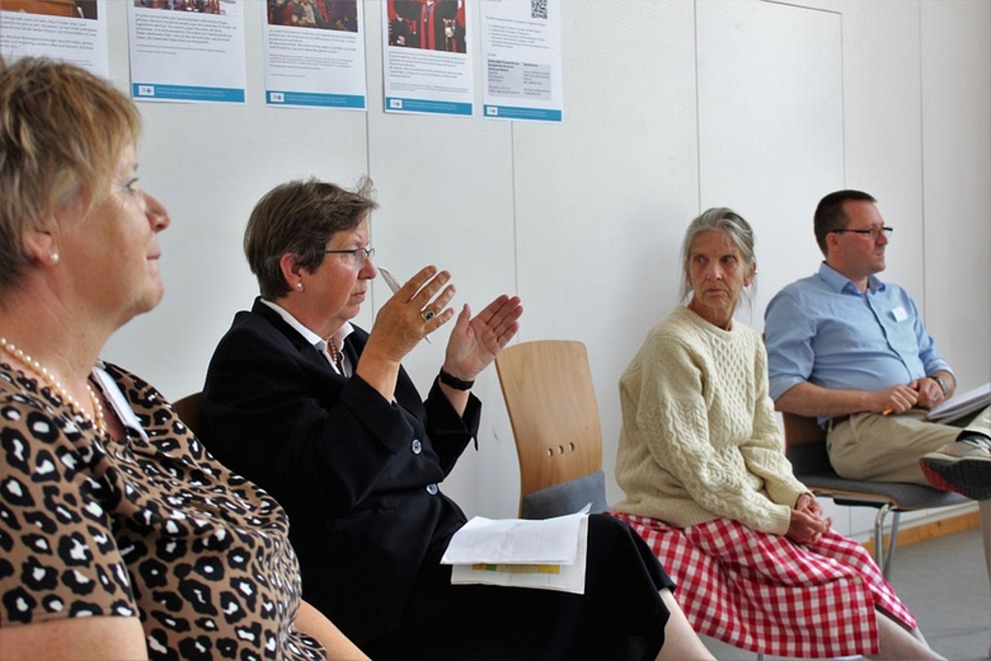 Unter dem Titel «Die Diaspora am Nebentisch» ging es am 3. Juli 2021 bei einem Studientag in Hanau in der Alten Johanneskirche um die Arbeit der Diaspora-Kirchen weltweit und regional. (Foto: medio.tv/Pongratz)