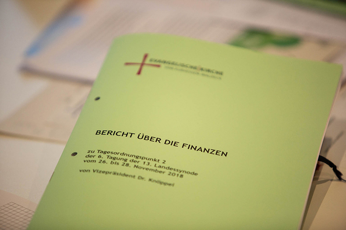 Ein Blick auf den Finanzbericht.
