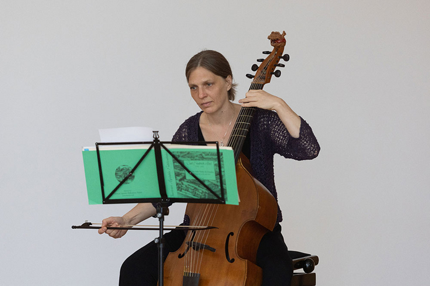 Musikalische Begleitung der Veranstaltung am Cello - Stiftung Kirchenerhaltungsfonds belohnt Einsatz für Kirchengebäude - Feierstunde am 28.6.22 in Kassel. (Foto: medio.tv/Schauderna)