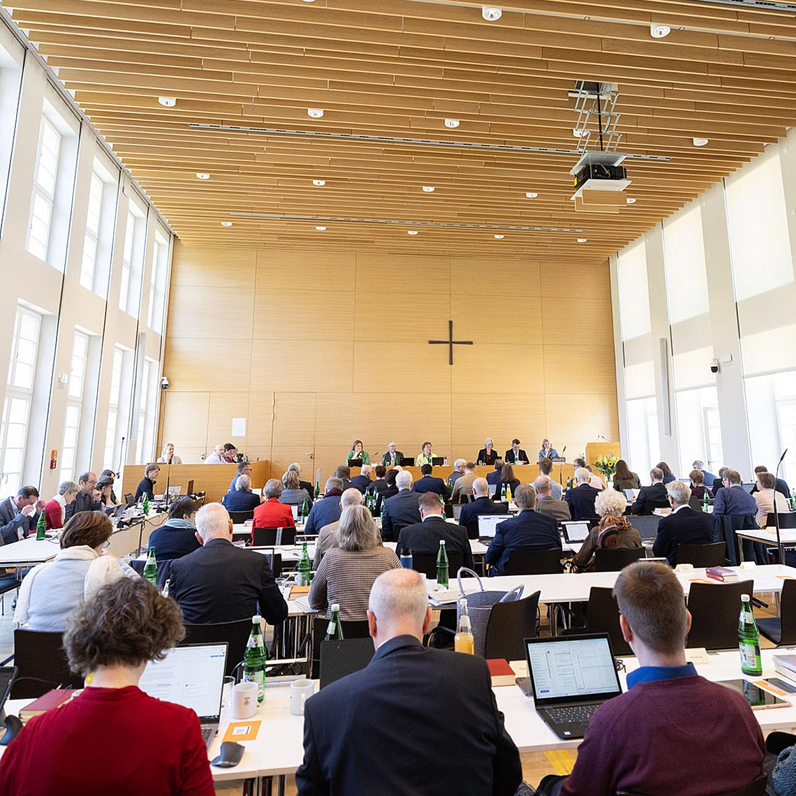 Blick in den Synodalsaal  der Evangelischen Tagungsstätte in Hofgeismar