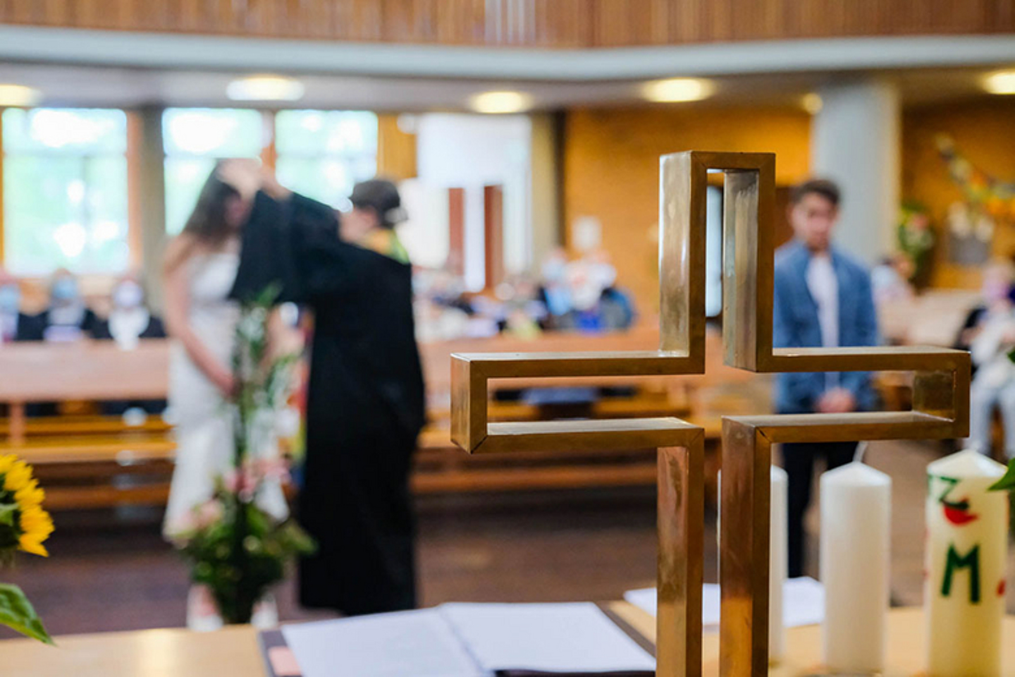 Die Konfirmationsfeierlichkeiten der Markuskirchengemeinde in Kassel waren am vergangenen Wochenende auf zwei Feiern in der Kirche und unter freiem Himmel in der Karlsaue verteilt. (Foto: medio.tv/Schauderna) 