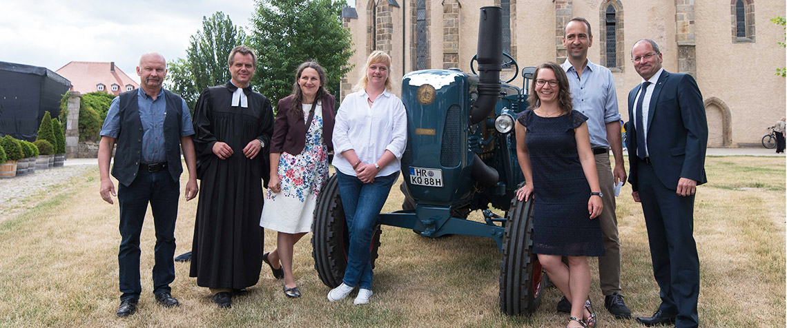 Die Veranstalter (v.l.n.r.): Michael Appel, Pfarrer Dierk Glitzenhirn, Judith Treis, Kerstin Beck, Rebeckka Oellermann, Tim Treis, Dekan Norbert Mecke.(Foto: medio.tv Balzer) 