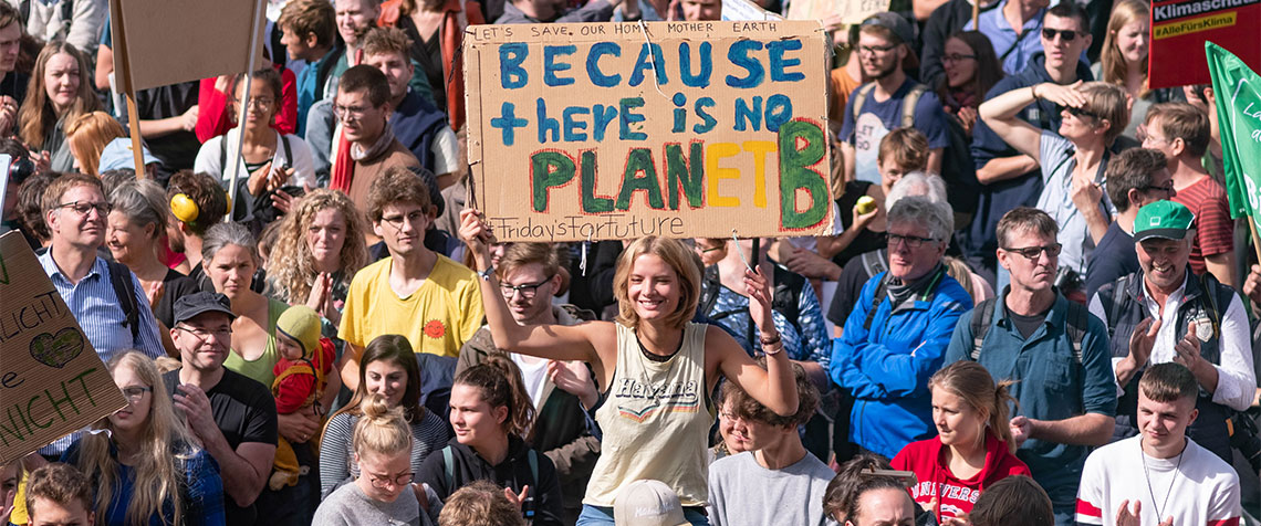 Unser Foto zeigt Teilnehmerinnen und Teilnehmer der Demonstration in Marburg. Weitere Fotos folgen. (Foto: medio.tv/Schauderna)