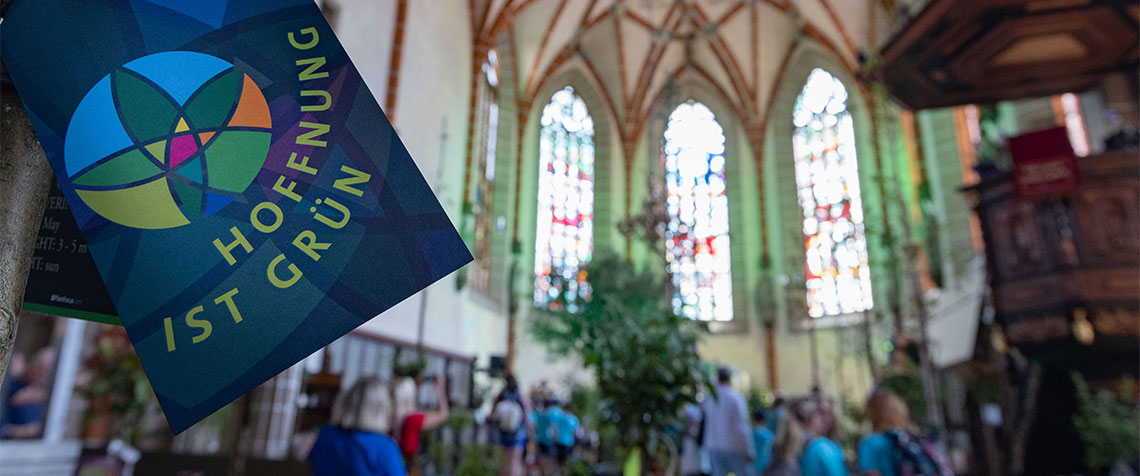 Mit einer eigens zum Motto entwickelten multimedialen Inszenierung wurde die historische Stadtkirche St. Georg, in der schon 1537 Martin Luther predigte, zum Thüringentag in Schmalkalden zu einem besonderen Erlebnisraum. (Foto: medio.tv/Schauderna)