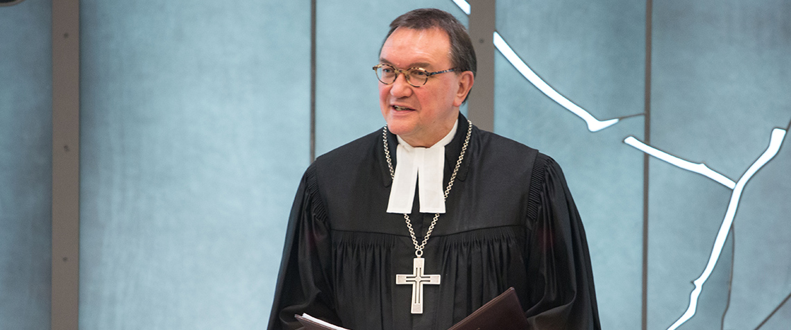 Bischof Martin Hein bei einer Veranstaltung in der Kapelle des Hauses der Kirche in Kassel. (Foto: medio.tv/Schauderna)