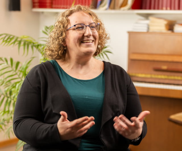 Janneke Daub, Freiwilligenmanagerin im Kirchenkreis Kirchhain Janneke Daub, Freiwilligenmanagerin im Kirchenkreis Kirchhain