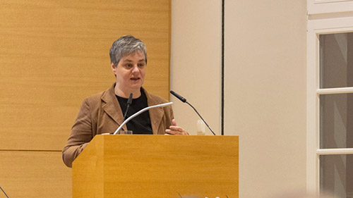 Dr. Karin Berkemann Dr. Karin Berkemann
