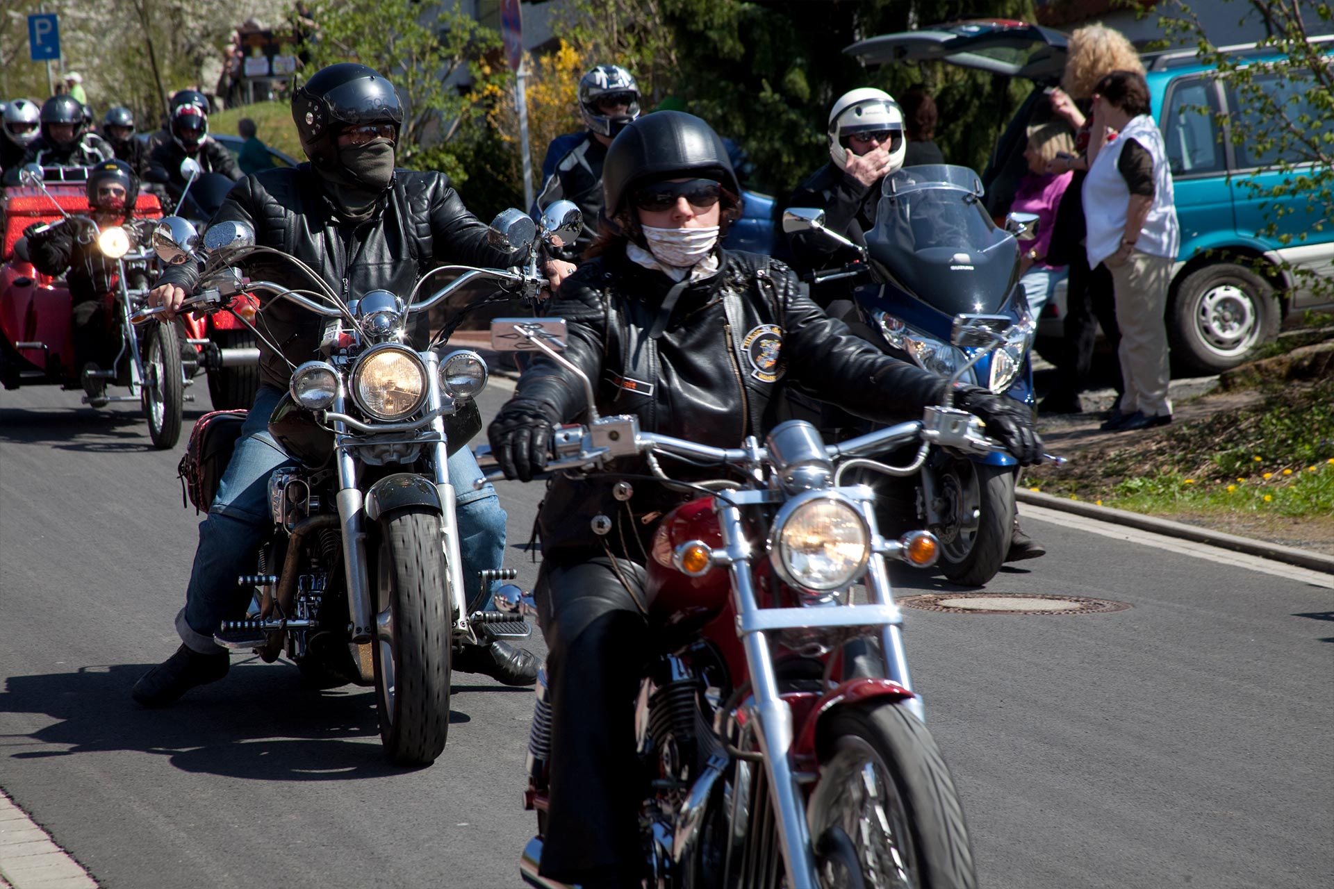 Auf dem Weg zum Bikergottesdienst: Unser Archivfoto zeigt Motorradfahrer in Niedergründau 